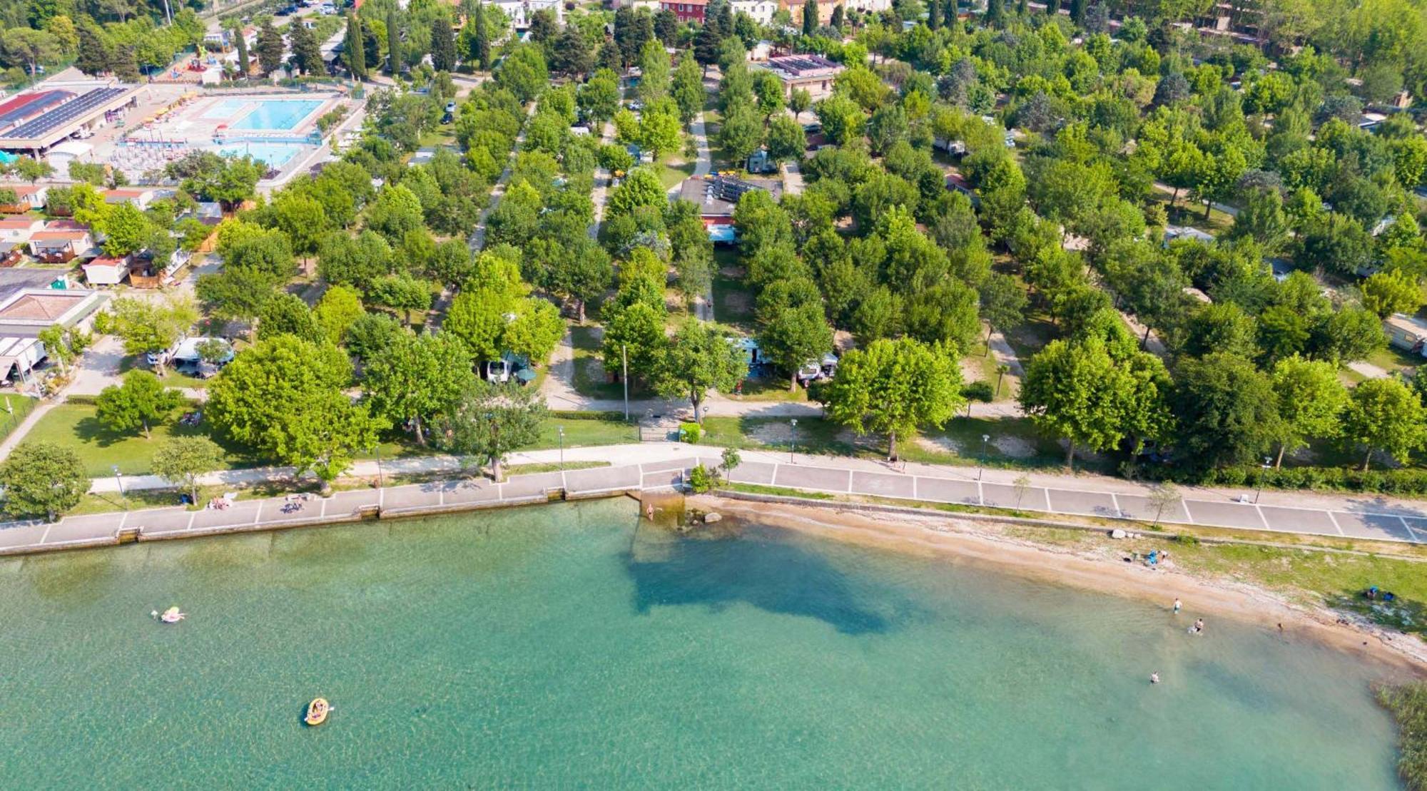 Baia Holiday Gasparina Hotel Castelnuovo del Garda Exterior photo